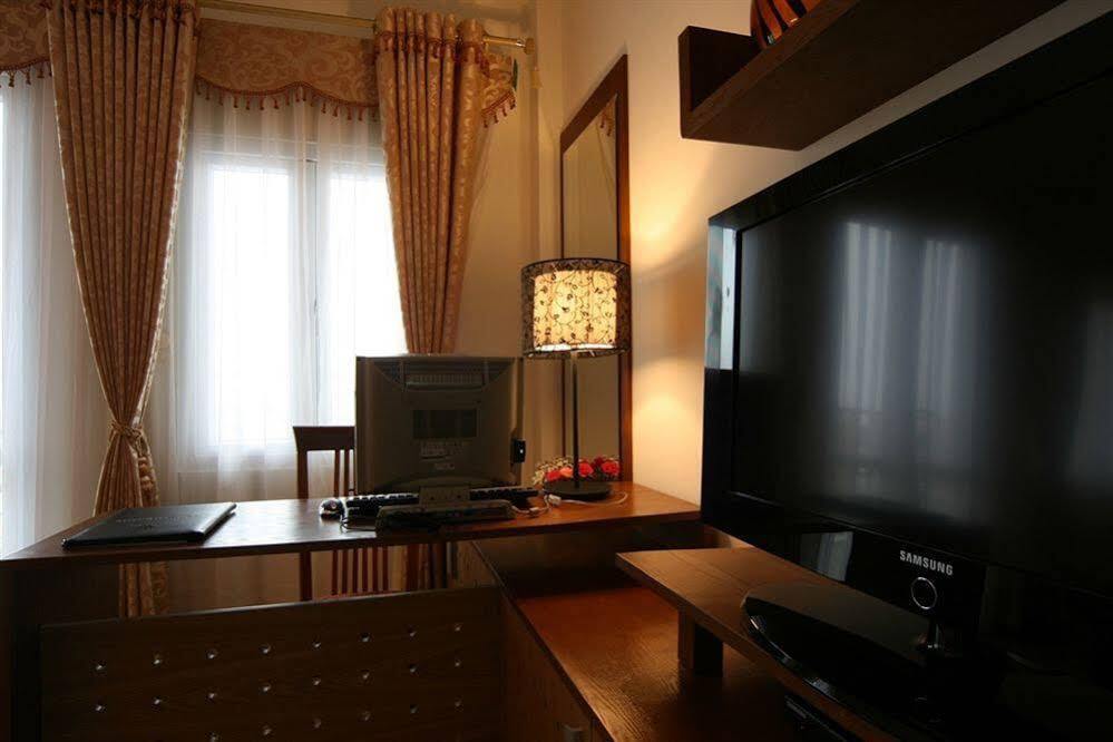 Eliana Ruby Hotel & Travel Ханой Екстер'єр фото